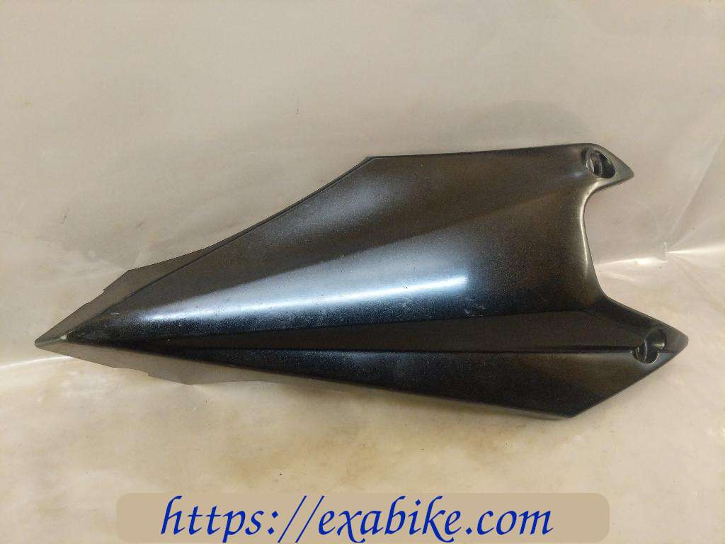 cowl, lower right Kawasaki Z1000 - photo 1