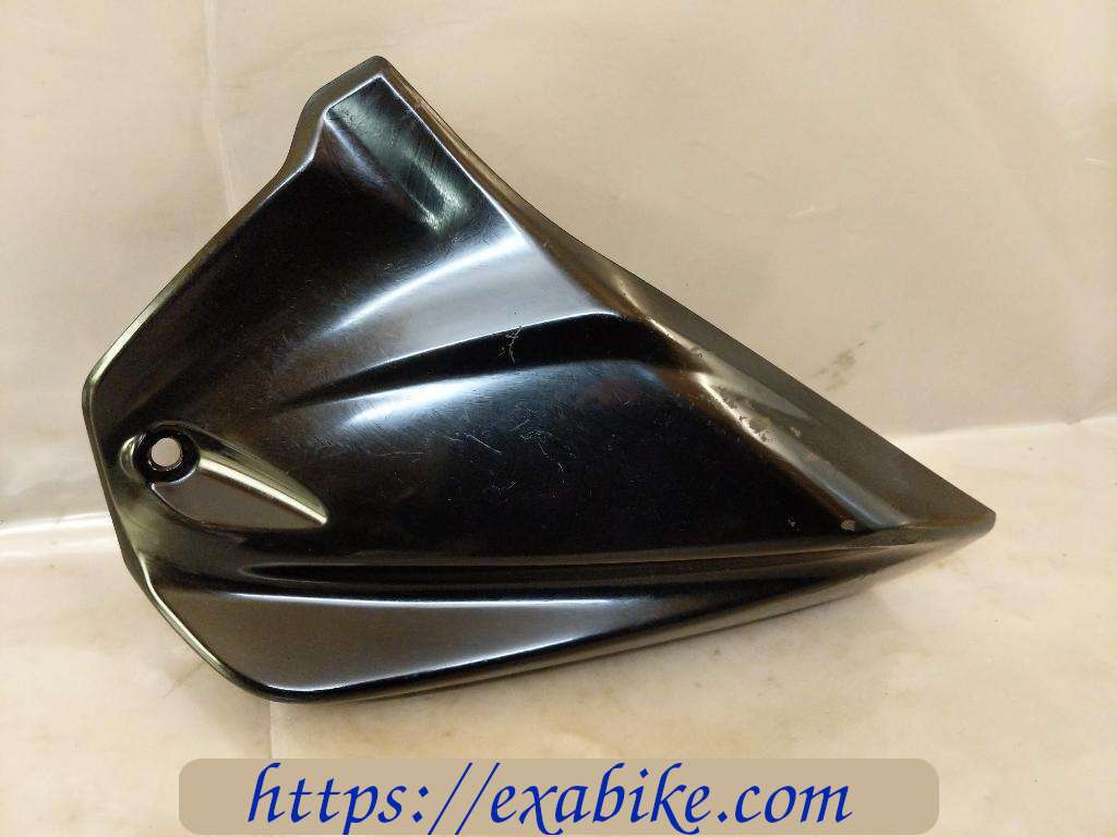 cache latéral gauche Suzuki GSF 650 Bandit - photo 1