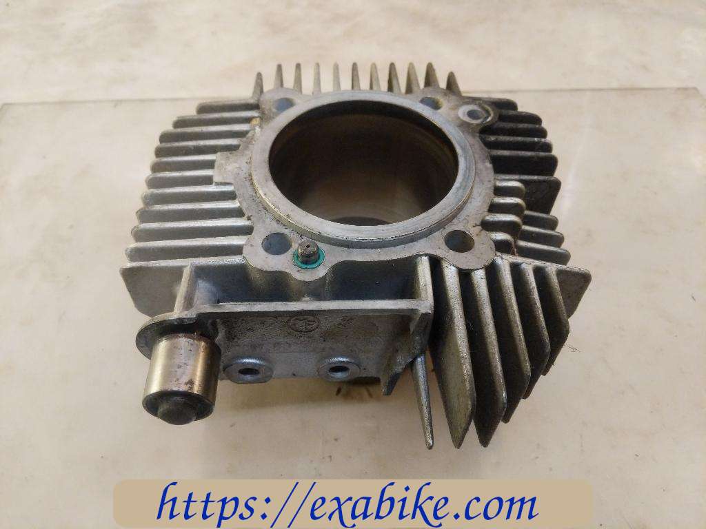 cylinder, front Ducati 600 Monster - photo 1