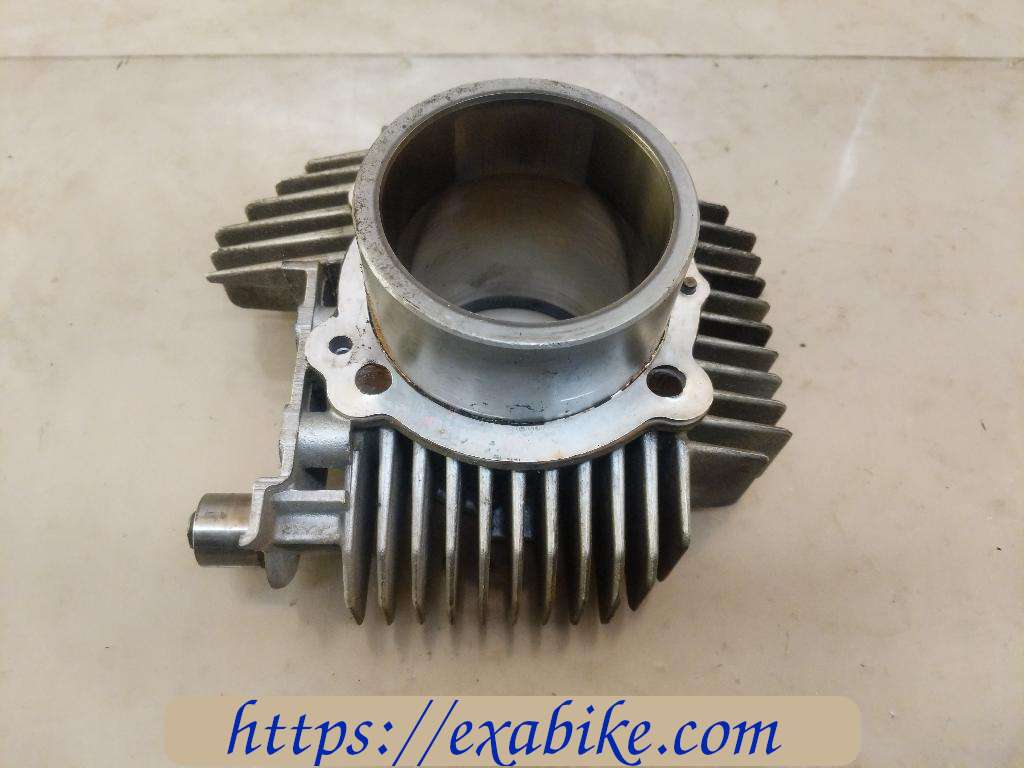 cylinder, front Ducati 600 Monster - photo 4