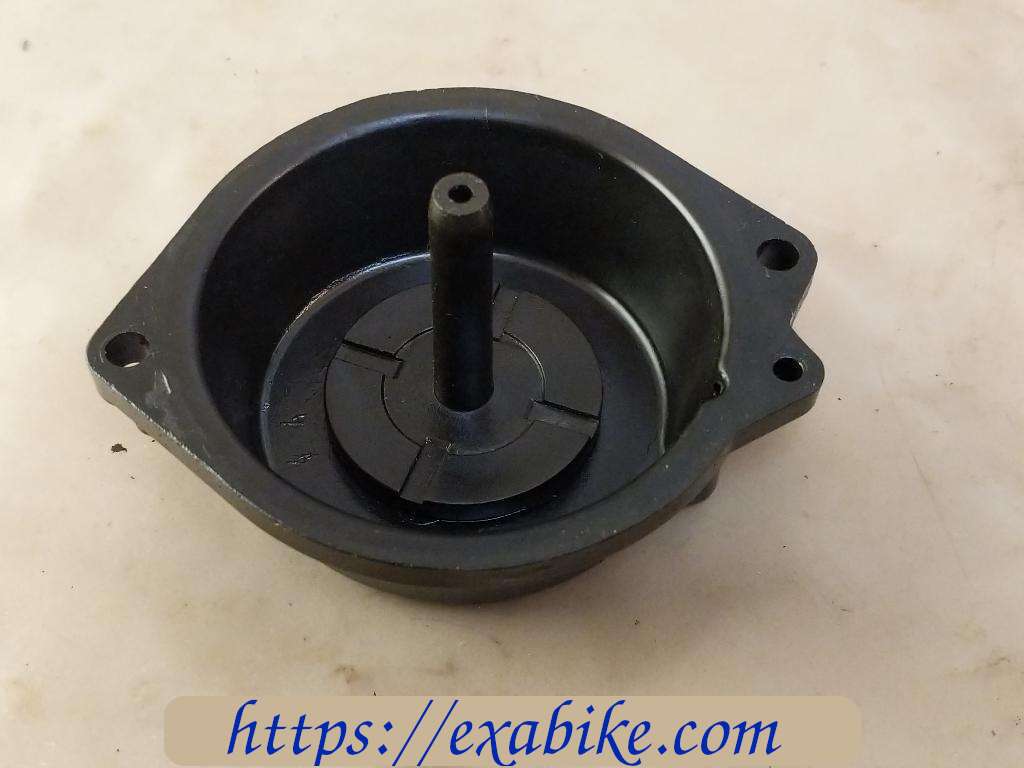 carburetor top cap Voir la photo ou référence modele a identifier - photo 2
