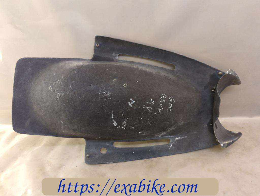 rear wheel upper cover Suzuki GSXR 600 - photo 2