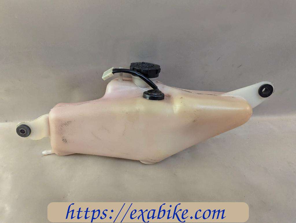 oil tank Yamaha TZR 125 - photo 2