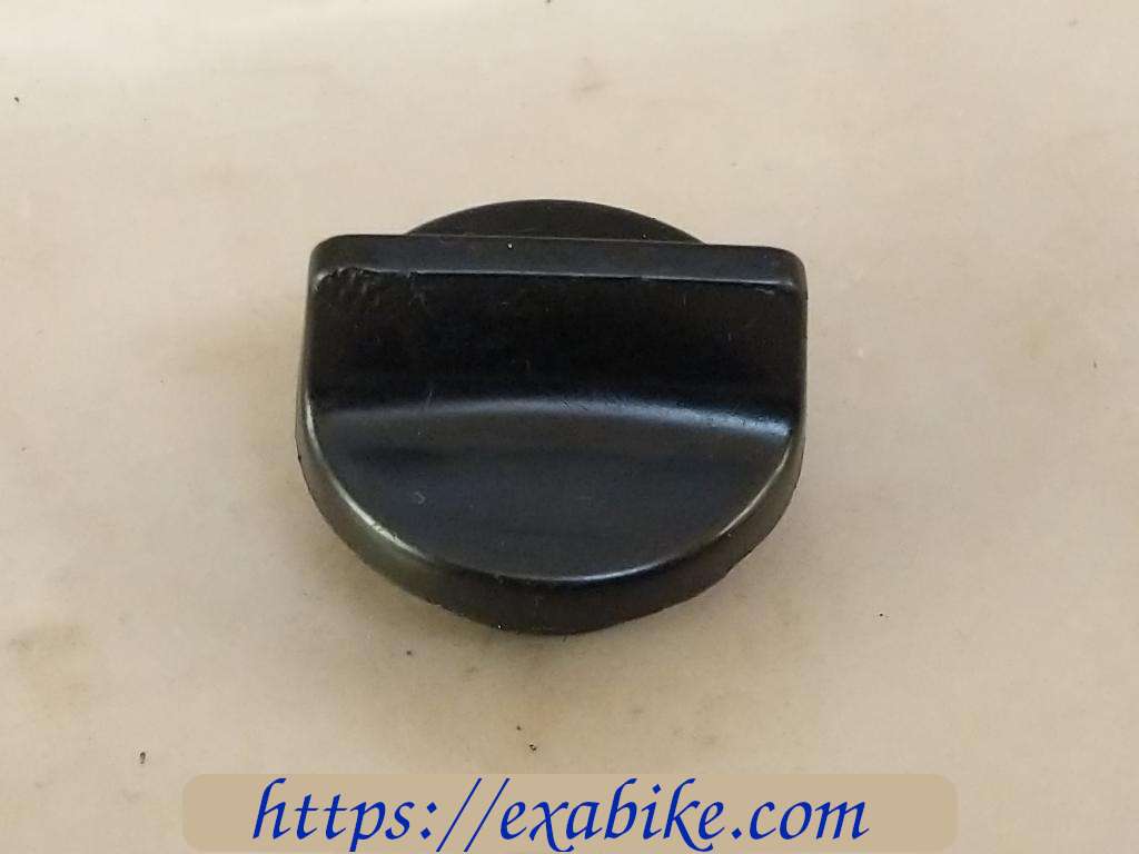 oil cap Kawasaki ZZR 1100 - photo 1