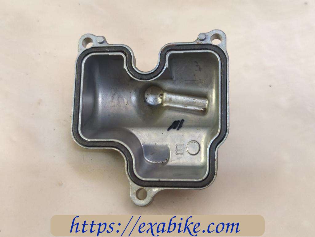 cuve de carburateur droit Honda CBF 600 - photo 3