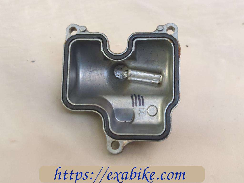 cuve de carburateur droit Honda CBF 600 - photo 3