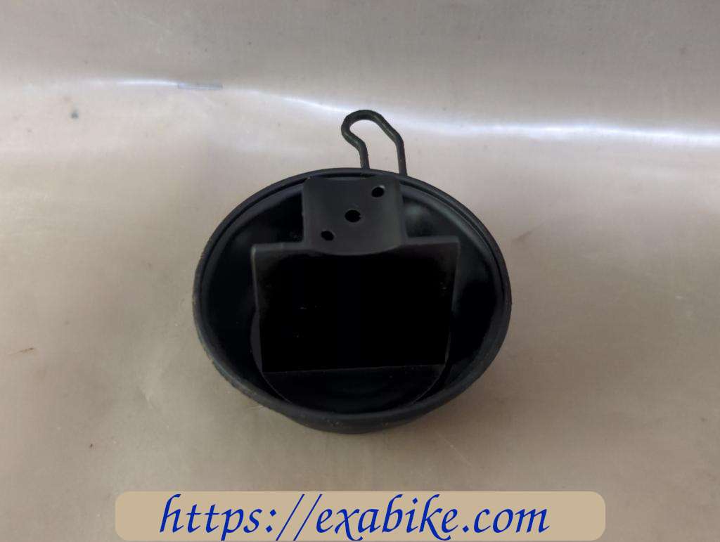 carburetor valve Honda CBF 600 - photo 2