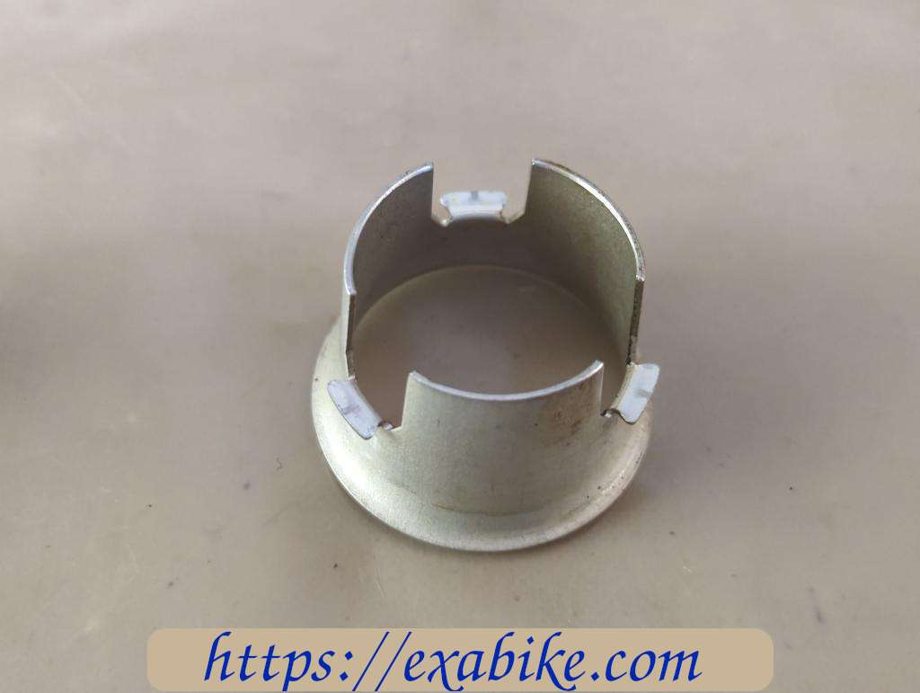 carburetor air funnel Honda CBF 600 - photo 2