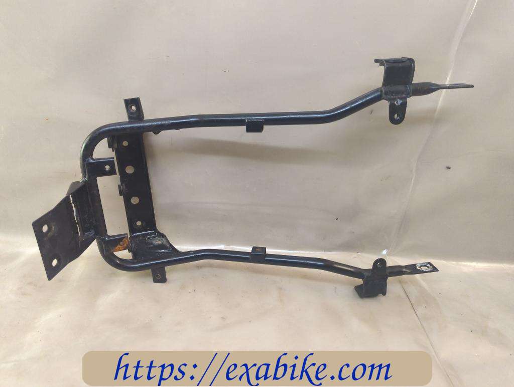 rear frame part Suzuki DR 800 - photo 3