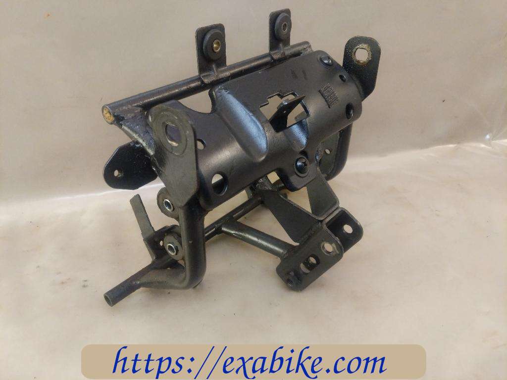 fairing bracket Suzuki DR 800 - photo 3