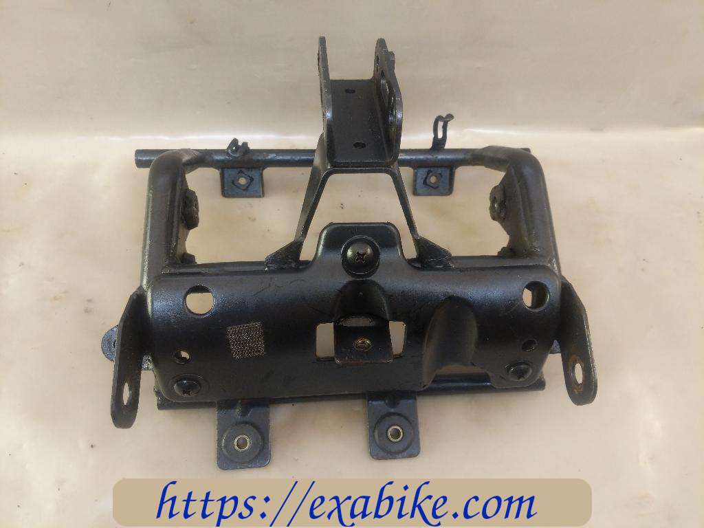 fairing bracket Suzuki DR 800 - photo 4