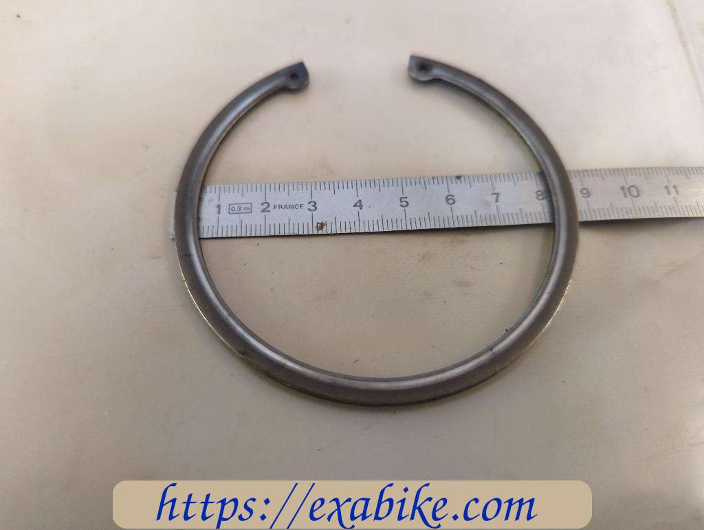 circlips Suzuki GSXR1100W - photo 1