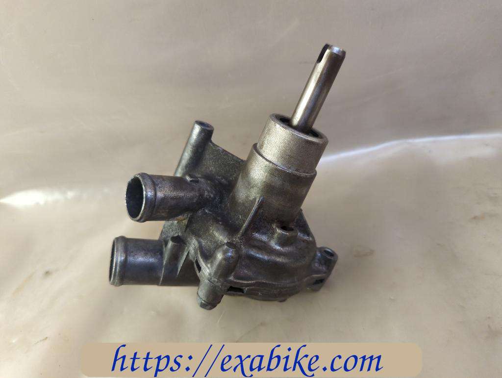 water pump Honda VFC 750 - photo 3