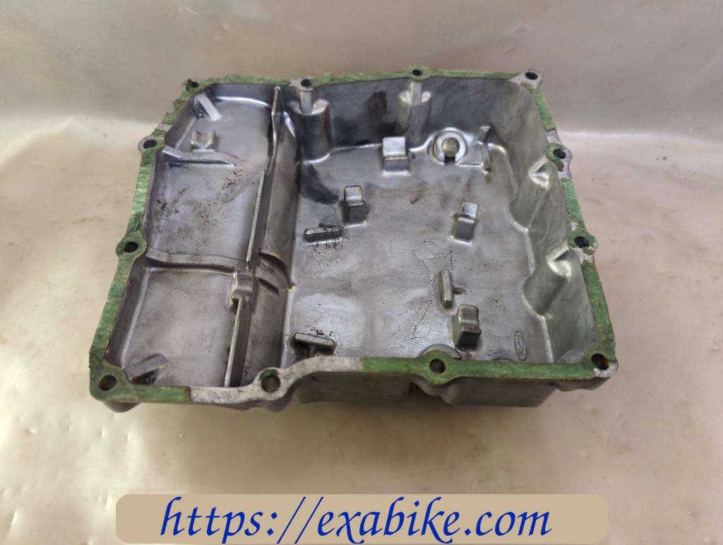 oil pan Honda VFC 750 - photo 3