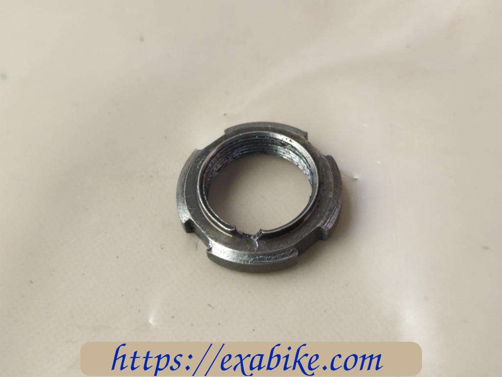 clutch nut Honda VFC 750 - photo 1