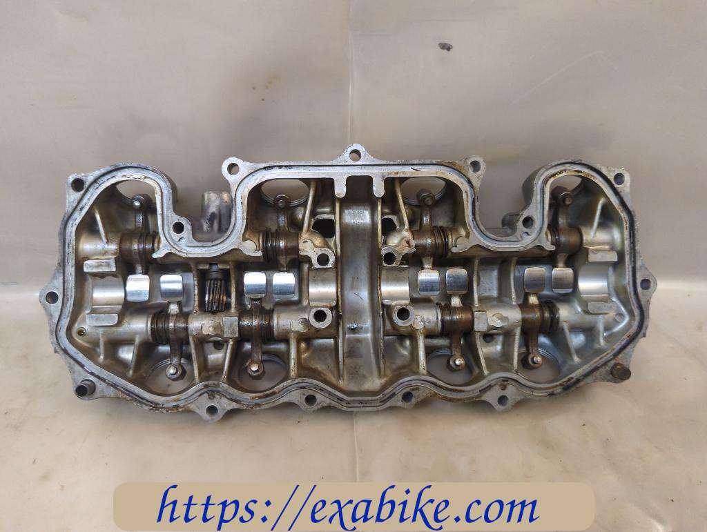 cylinder head cover Honda CB400F - photo 3