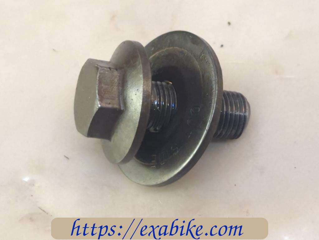 screw Honda CB400F - photo 1