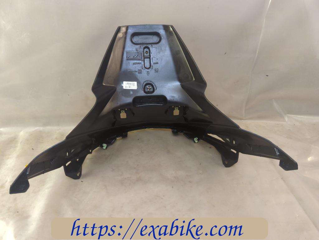 lower fender, rear Peugeot 400 Metropolis - photo 4