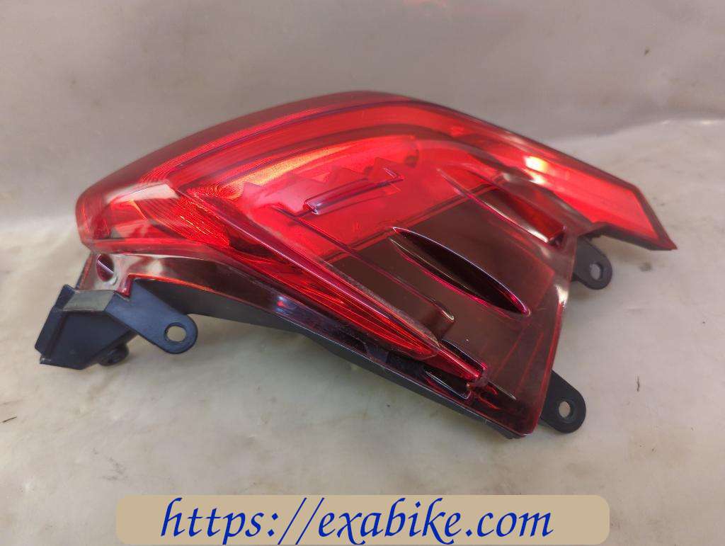 tail light, right Peugeot 400 Metropolis - photo 3