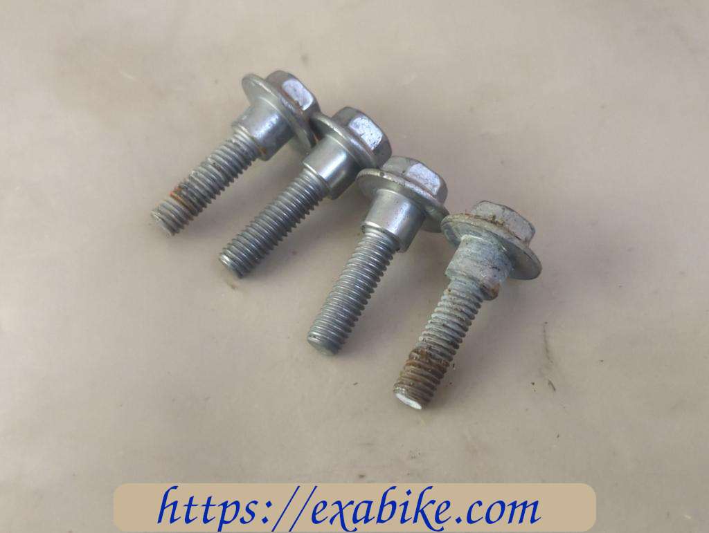 screw Peugeot 400 Metropolis - photo 1