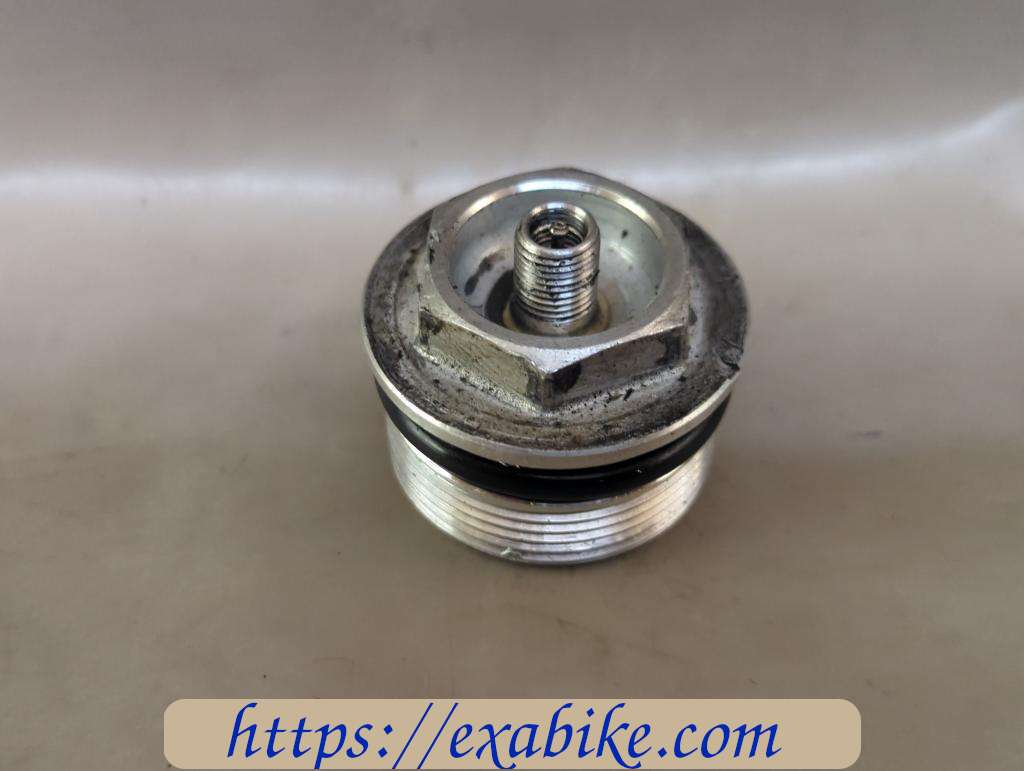 front fork tube cap Honda VT500E - photo 1