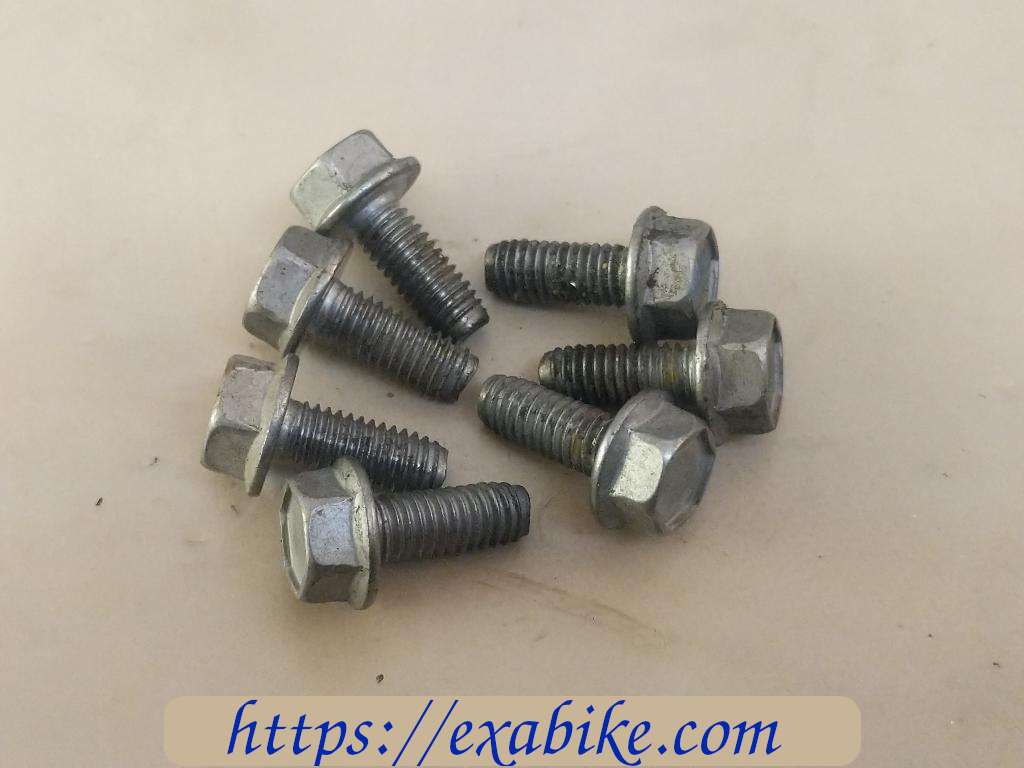 screw Peugeot 400 Metropolis - photo 1