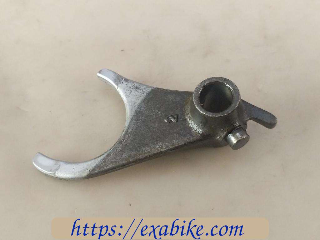 gearshift fork, middle Kawasaki ZZR 1100 - photo 2