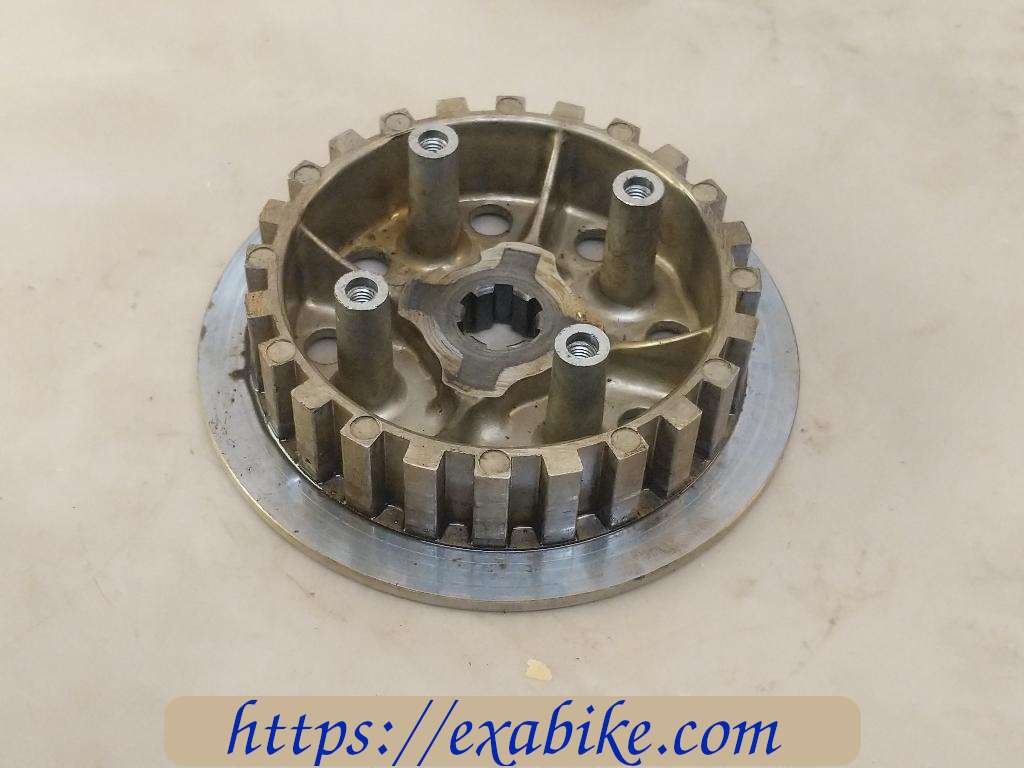 noix d'embrayage Yamaha YBR 125 - photo 1