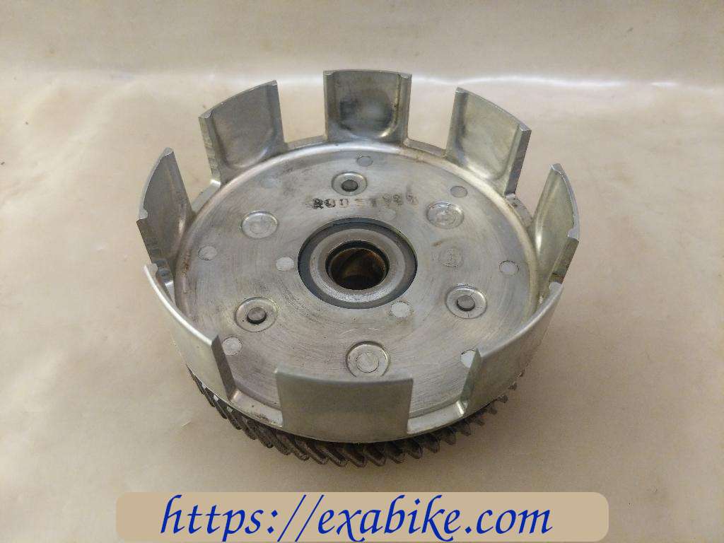 cloche d'embrayage Yamaha YBR 125 - photo 1