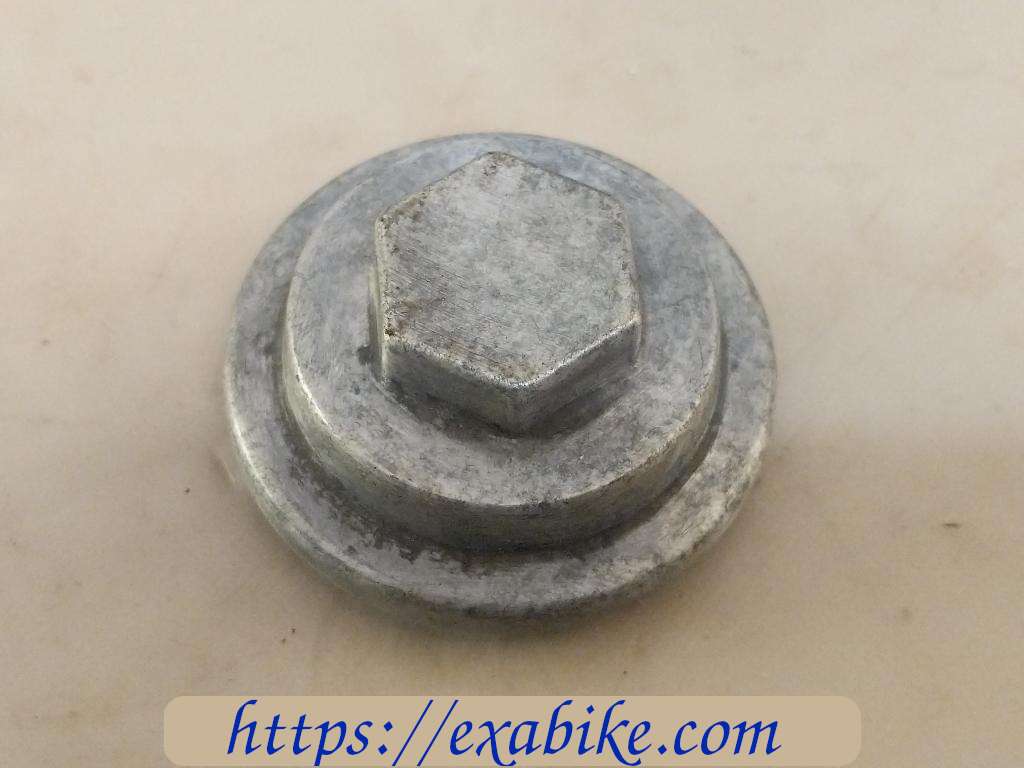 engine cap Yamaha YBR 125 - photo 1