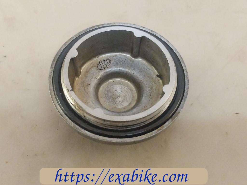 engine cap Yamaha YBR 125 - photo 2