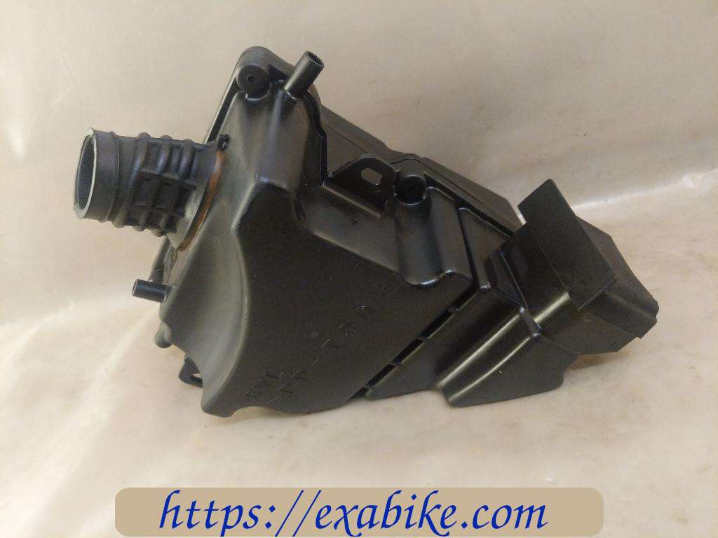 air cleaner case Yamaha YBR 125 - photo 2