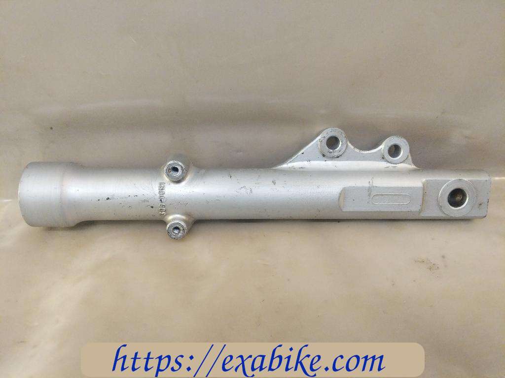 lower fork case, right Yamaha YBR 125 - photo 2