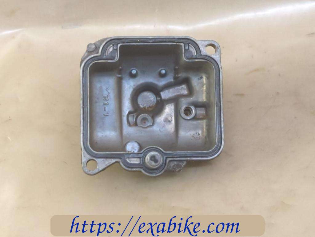 cuve de carburateur gauche Suzuki GSXR 750 - photo 3
