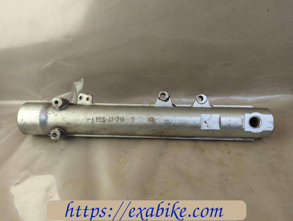 lower fork case, right Cagiva 125 Roadster - photo 2