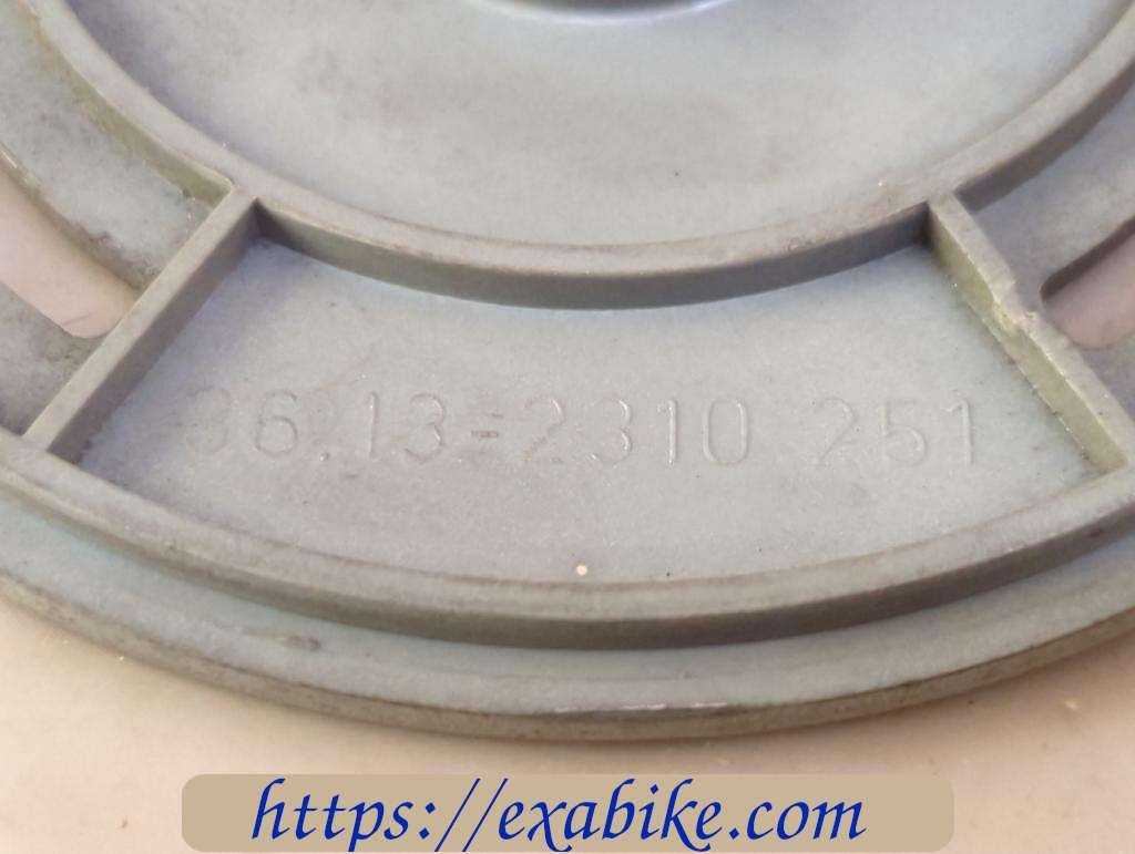 rear hub cover BMW R1100RT - photo 3