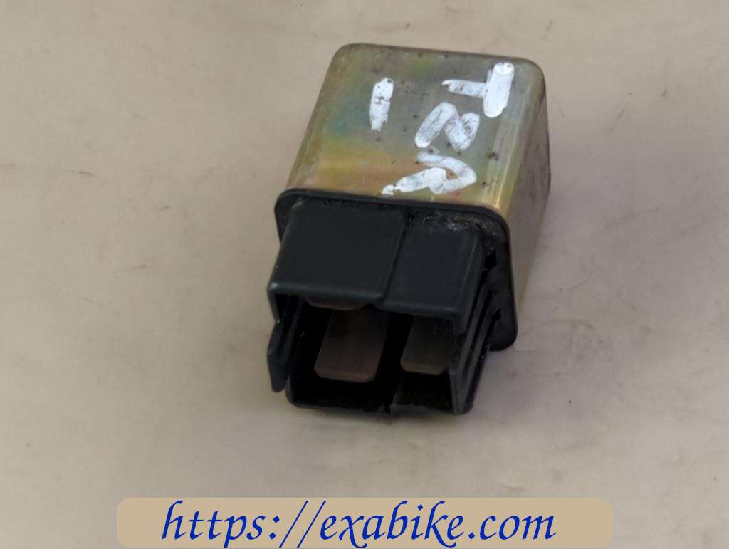 starting motor relay Yamaha 50 TZR - photo 1