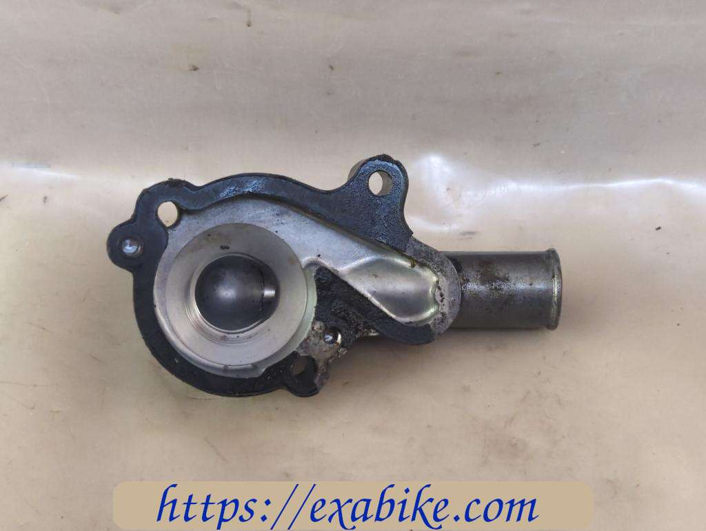 couvercle de pompe à eau Yamaha TZR 125 - photo 2