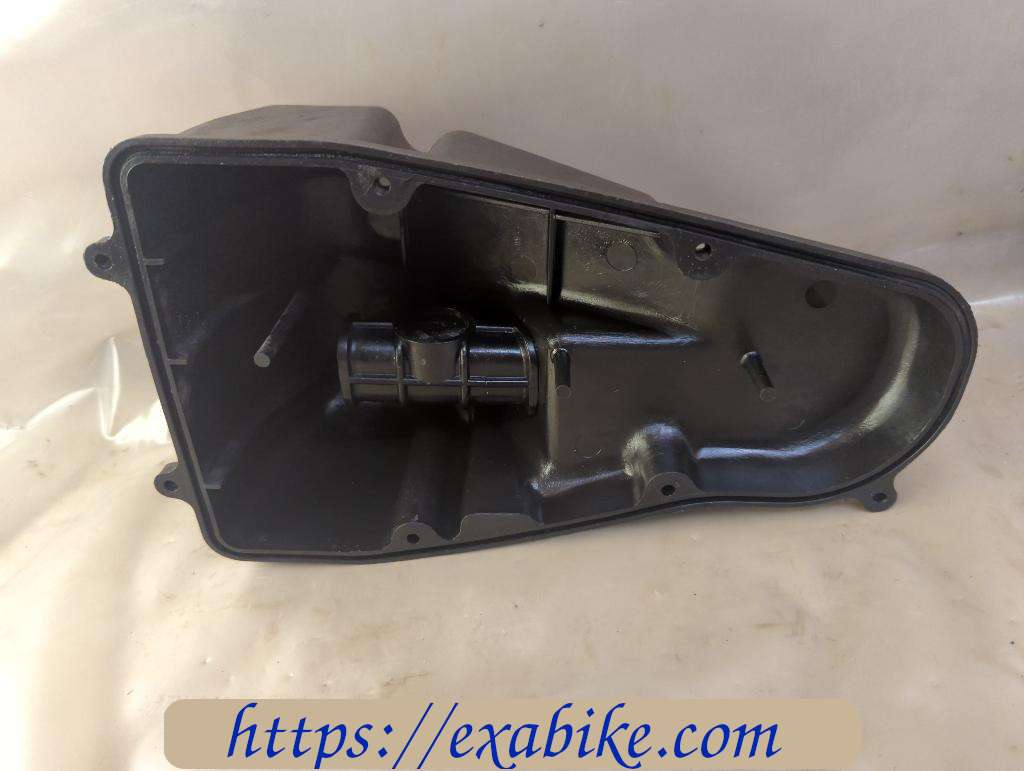 air cleaner box cover Yamaha TDR 125 - photo 3