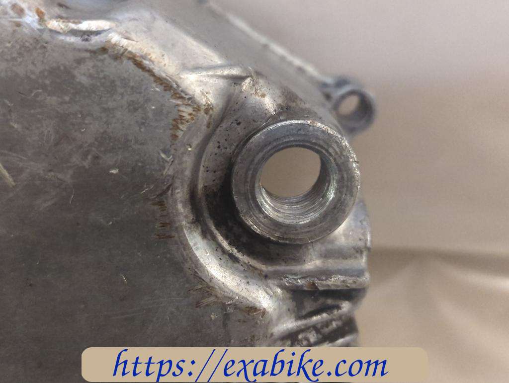 carter d'huile Suzuki GSXR 750 - photo 3