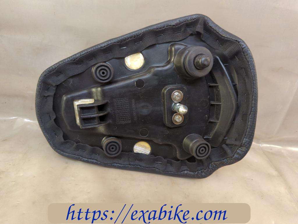 seat, rear Keeway 125 RKF euro5 - photo 3