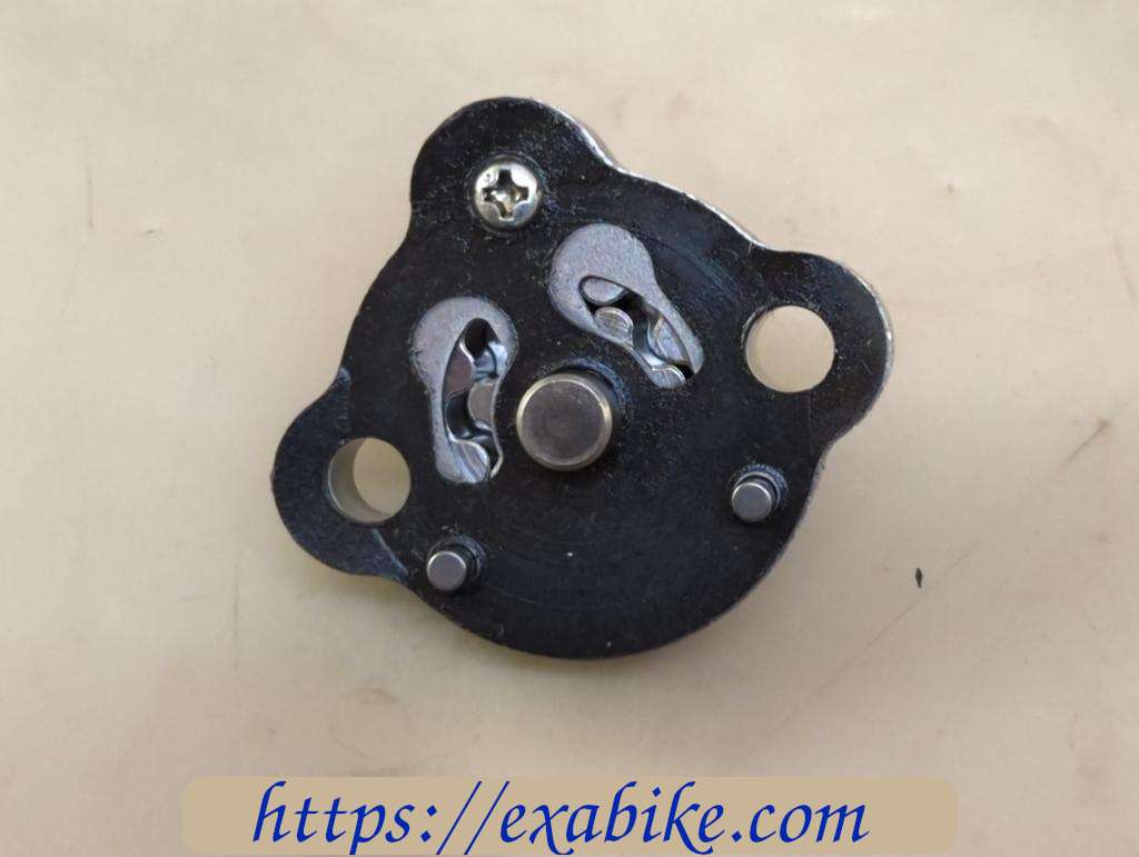 oil pump Yamaha XC 125 Cygnus - photo 2
