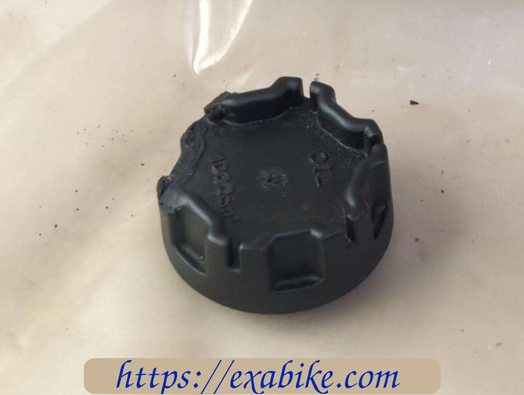 oil cap Yamaha XC 125 Cygnus - photo 1