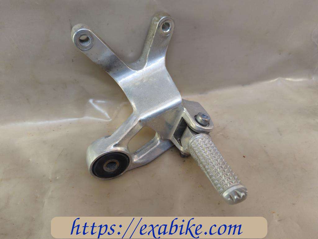 footrest plate, rear right Yamaha 1000 YZF Thunderace - photo 1