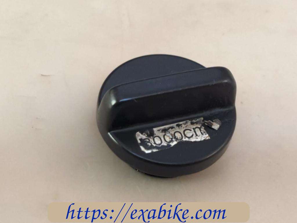 oil cap Yamaha 1000 YZF Thunderace - photo 1