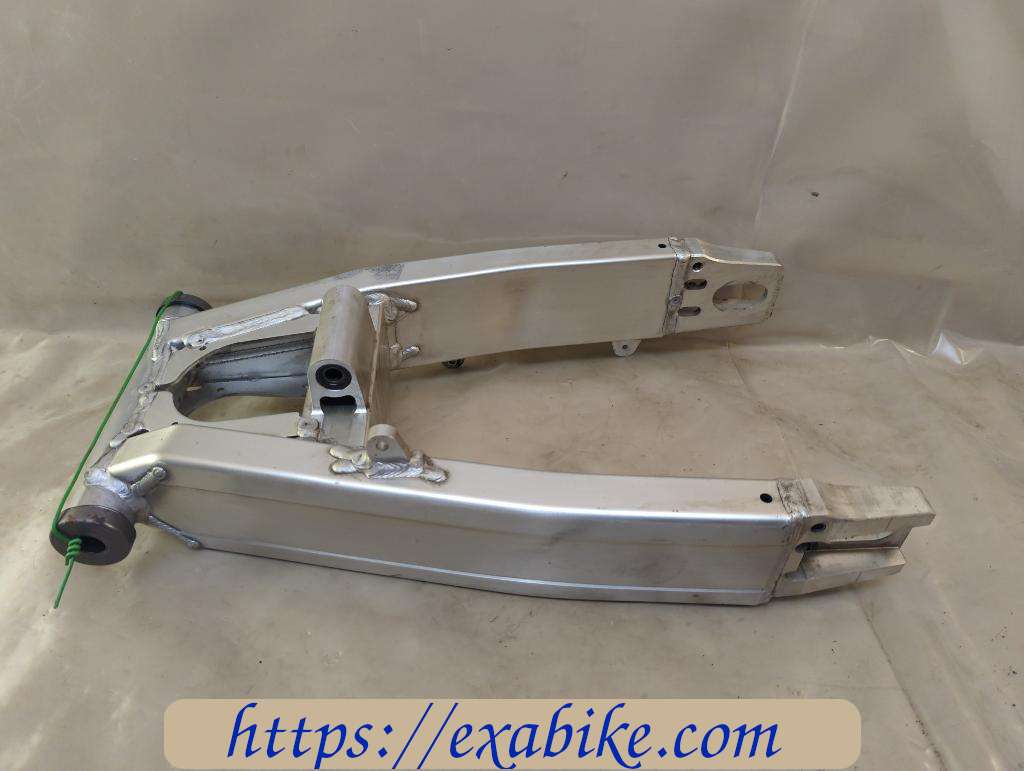 swingarm Yamaha 1000 YZF Thunderace - photo 1