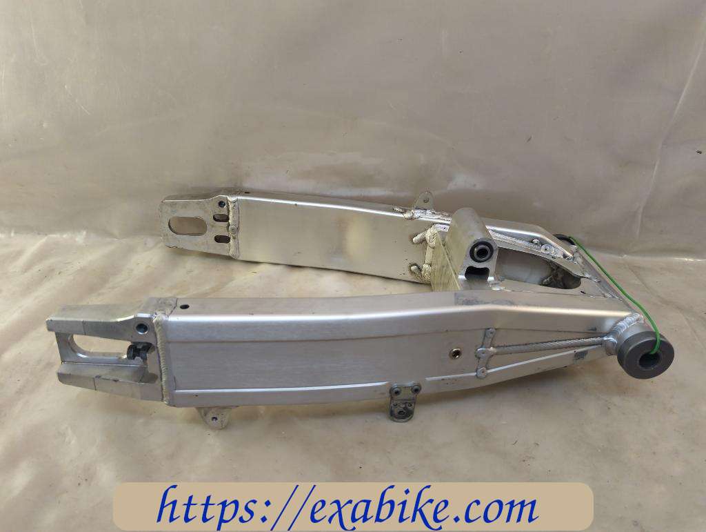 swingarm Yamaha 1000 YZF Thunderace - photo 2