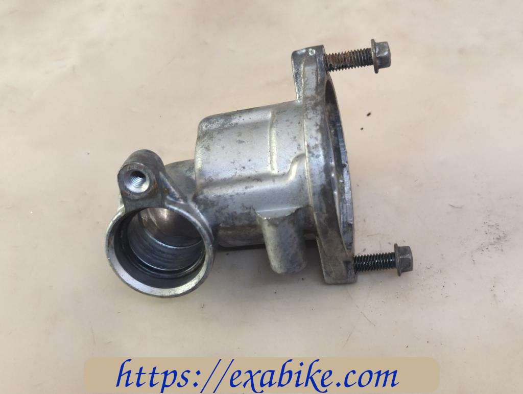 thermostat case Yamaha 1000 YZF Thunderace - photo 2