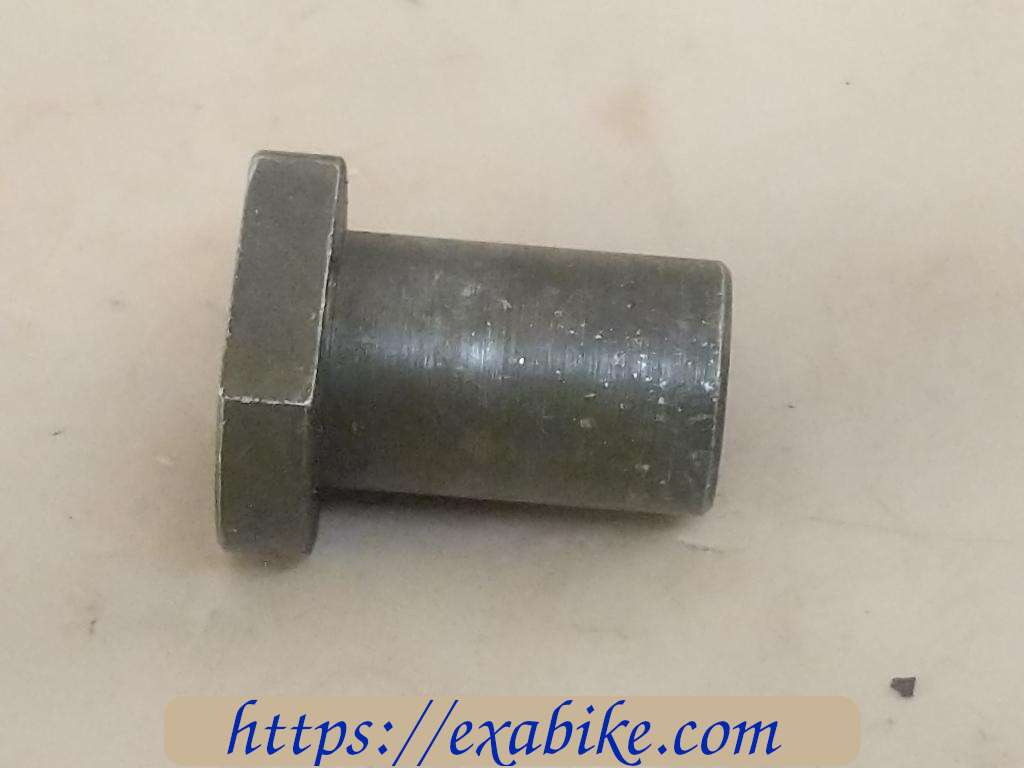 nut Yamaha 1000 YZF Thunderace - photo 1