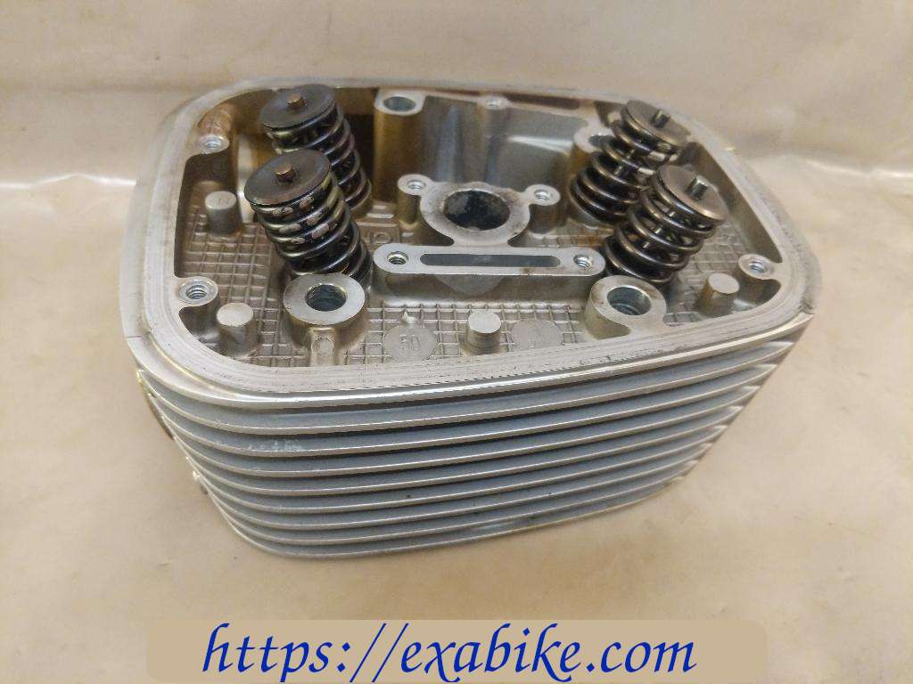 cylinder head, left BMW R1100RT - photo 1